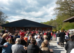 Spielmannszug vor dem Festsaal